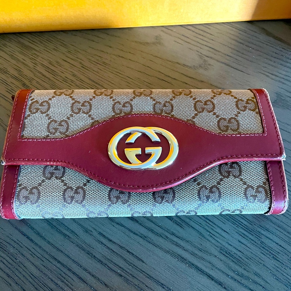❌‼️SOLD‼️❌Authentic Gucci Wallet